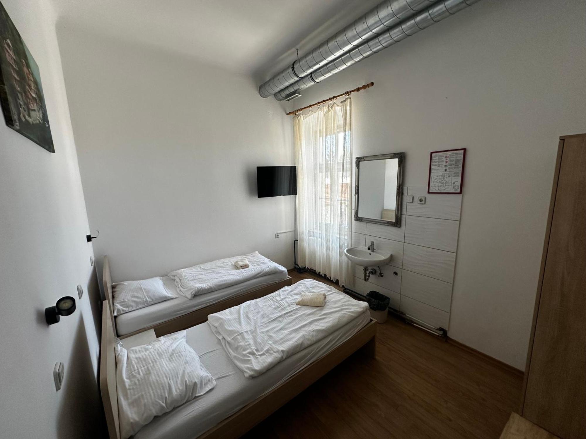 Guesthouse Pri Tonetu Птуй Екстериор снимка